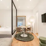 Cozy Studio In Lively Neighborhood 3P