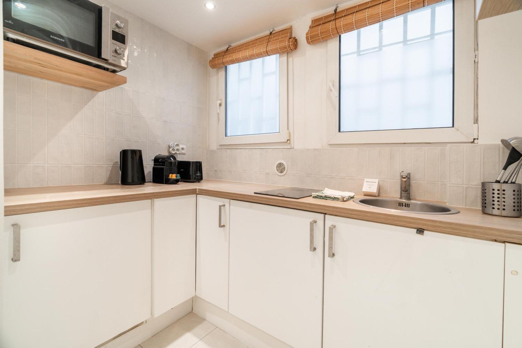 Appartement Cozy In Lively Neighborhood 3p *